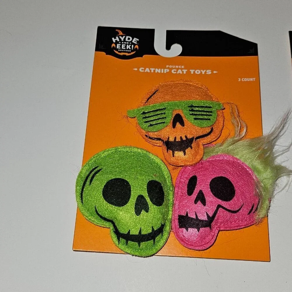 NEW 2 Pks Halloween Pet Pounce Catnip Cat Toys Lot Skeleton Skull Hyde & Eek